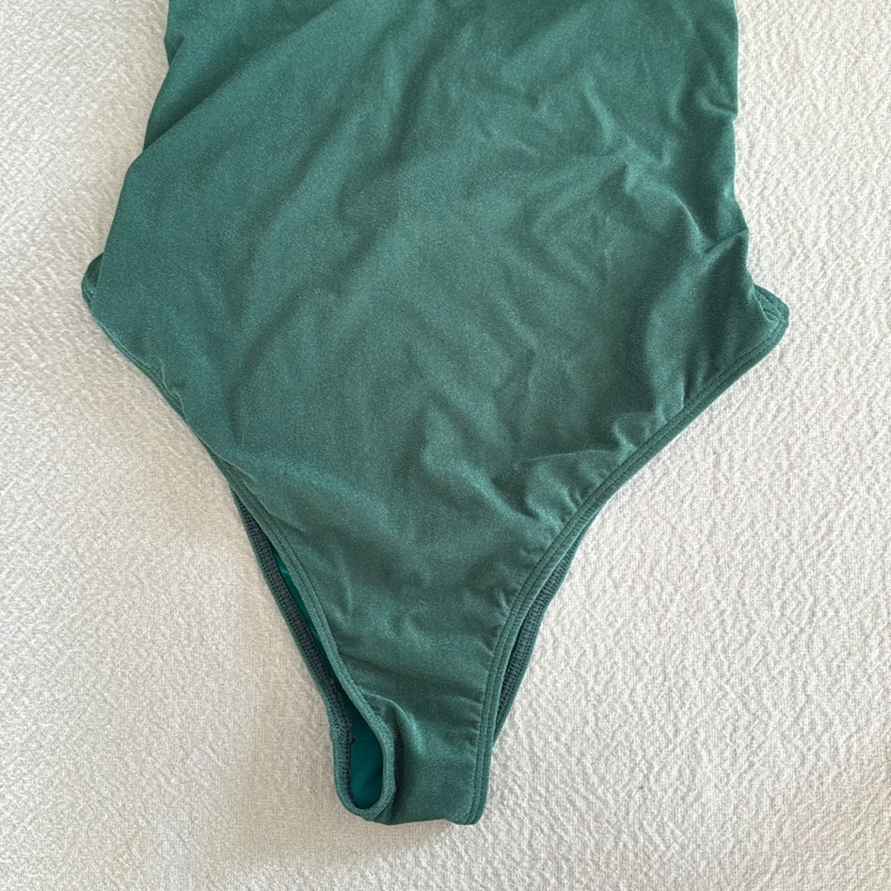 VIX Paige Claire One Piece, BRAND NEW, Size Medium, $298 - Picture 7 of 12